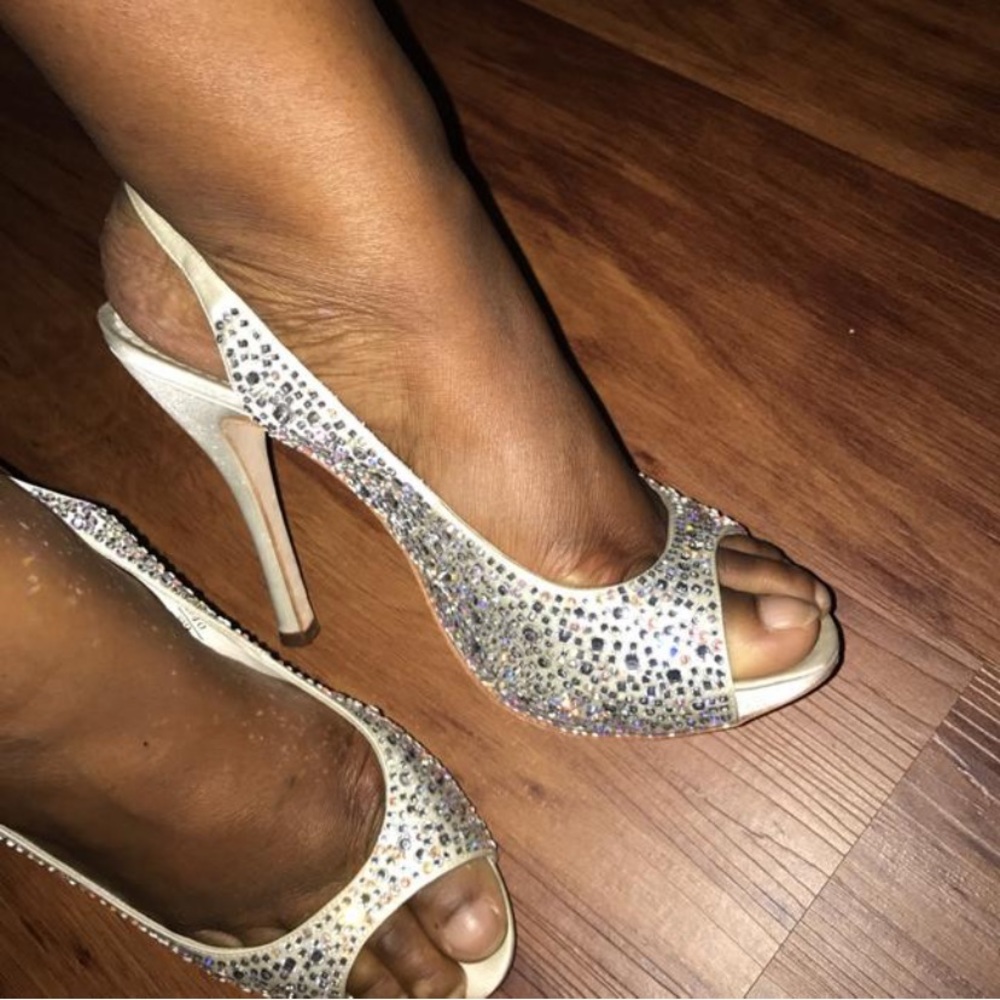 Benjamin Adams Sparkly Ivory Wedding Shoes - Picture 17 of 17
